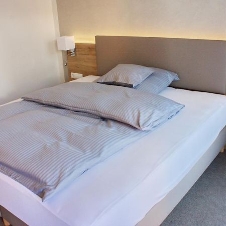 Stichwehs Hotel Am Bahnhof Elze Екстериор снимка